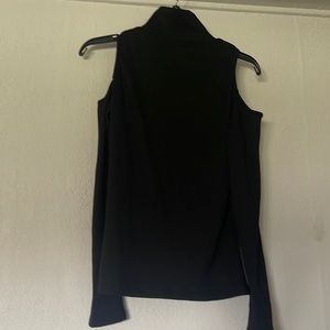 Old shoulder mock neck ribbed shirt